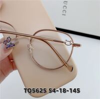 Hybrid metal + TR90 frame, with Blue Block coating SANTA TQ5625