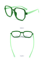 Детские силиконовые солнцезащитные поляризационные очки с защитой UV400 T11024