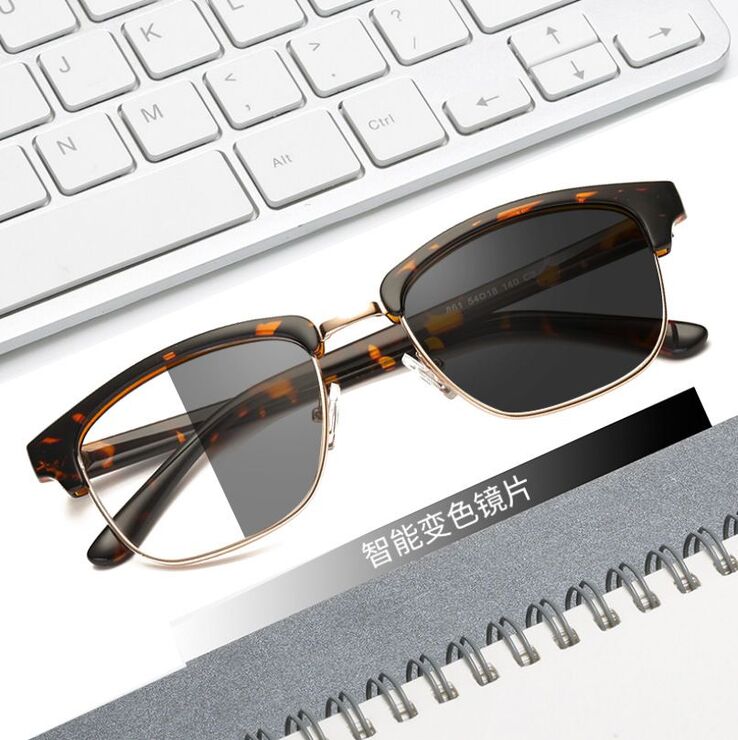 Photochromic glasses with color changing lenses with UV protection KY861变色