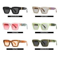 Пластиковые женские солнцезащитные очки в стиле ретро Elit 9201-EL