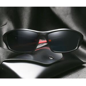 Polarized plastic sunglasses with UV400 protection D120-GT