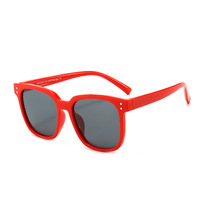 Детские силиконовые солнцезащитные поляризационные очки с защитой UV400 O-kai_glasses-1