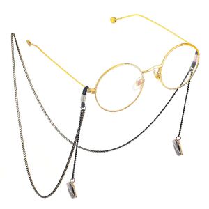Black-colored metal non-slip chain, with pendant black lips, for glasses and masks GL595