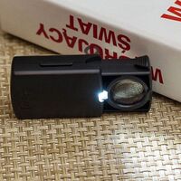 Лупа складная с универсальной подсветкой 21008亚克力-XX, диаметр: 21 мм, увеличение: 30X