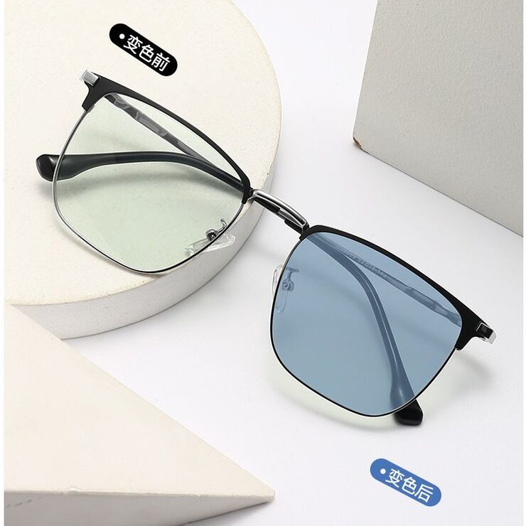 Photochromic glasses with blue light and UV protection 9669-GT