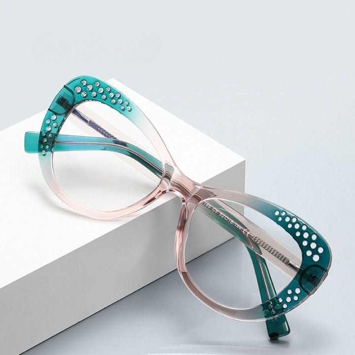 Оправа пластиковая из материала TR-90 с защитой от синего света с флексом FOCUS FCS2186