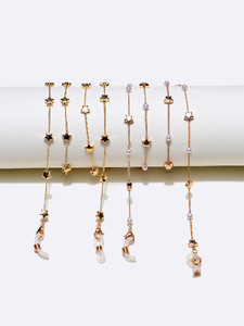 Set of two glasses chain with stars and pearls GM066