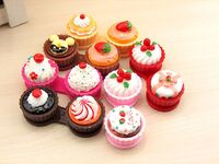 Containers for contact lens case g001