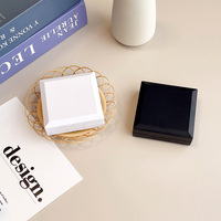 Kit for soft contact lenses (Kits for contact lenses) D6550