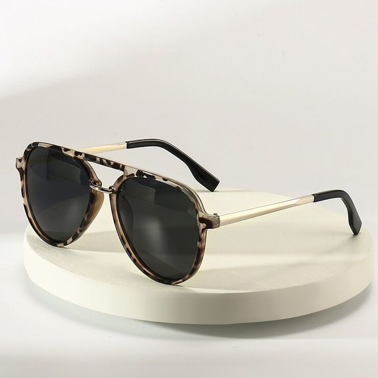 Polarized plastic sunglasses with UV400 protection 2954-GT