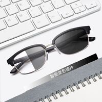 Photochromic plastic glasses with protection Blue Cut KY849