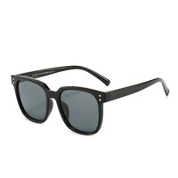 Детские силиконовые солнцезащитные поляризационные очки с защитой UV400 O-kai_glasses-1