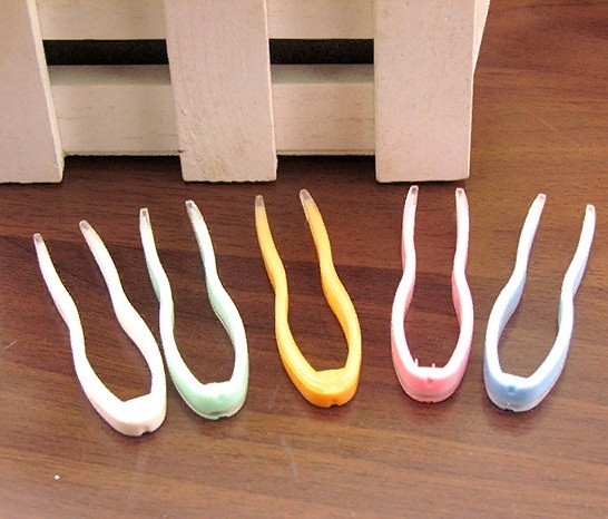 Пинцет 5,1см пластиковый с силиконовой защитой для контактных линз 单个镊子in