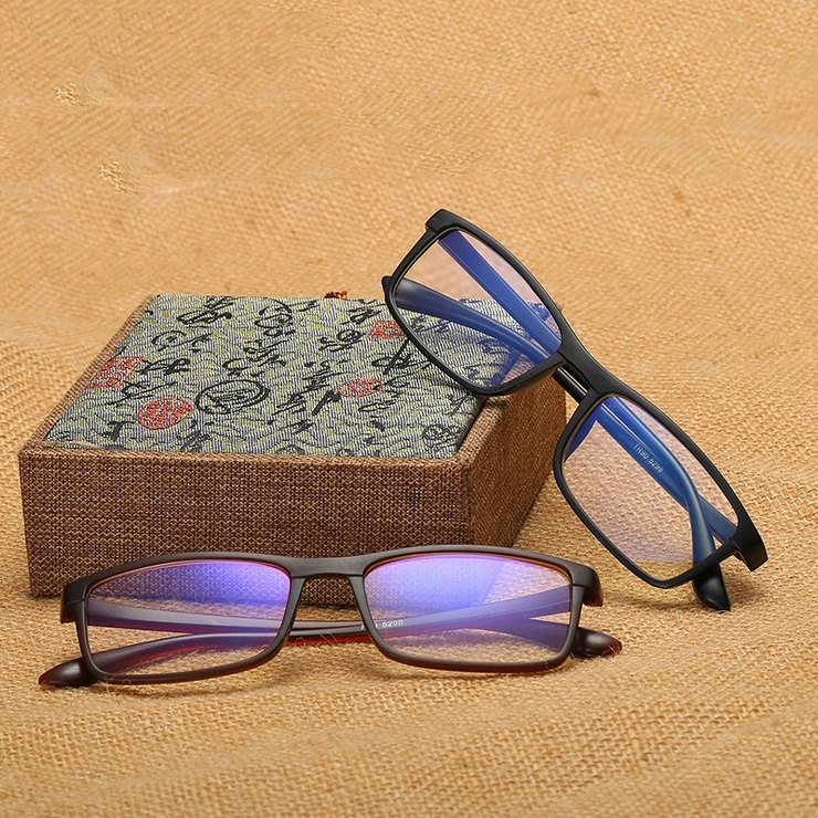 Очки пластиковые для чтения 5298 и защитой Blue ray cut, диоптрии от +1.00 до +4.00, РМЦ=62-64