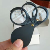 Лупа складная с тремя линзами YJ7003