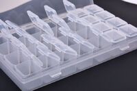 Коробка под аксессуары для маникюрных и ювелирных изделий, 28 отсеков HZ0001