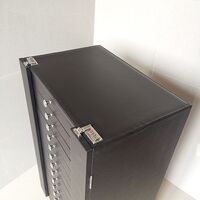 Офисный бокс - витрина для оправ и очков, с замками, на 288/234 мест JS-C220309