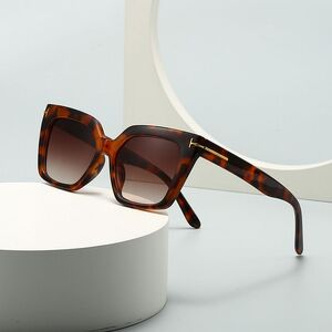Plastic sunglasses in square frame Elit 9284-EL