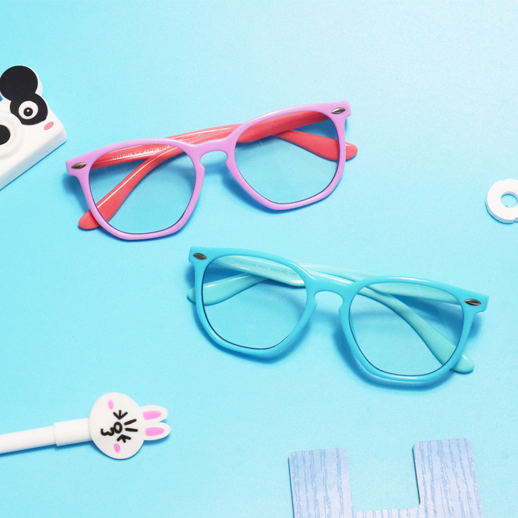 Детские силиконовые солнцезащитные поляризационные очки с защитой UV400 T11026