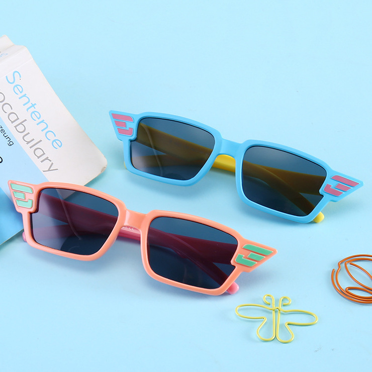 Детские силиконовые солнцезащитные поляризационные очки с защитой UV400 T1923