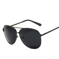 Polarized sunglasses with UV400 protection F8607