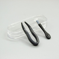 Пинцет пластиковый в индивидуальной упаковке в коробочке 