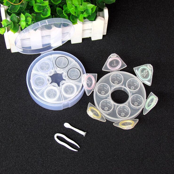 Soft contact lens kit with 3 containers XY310