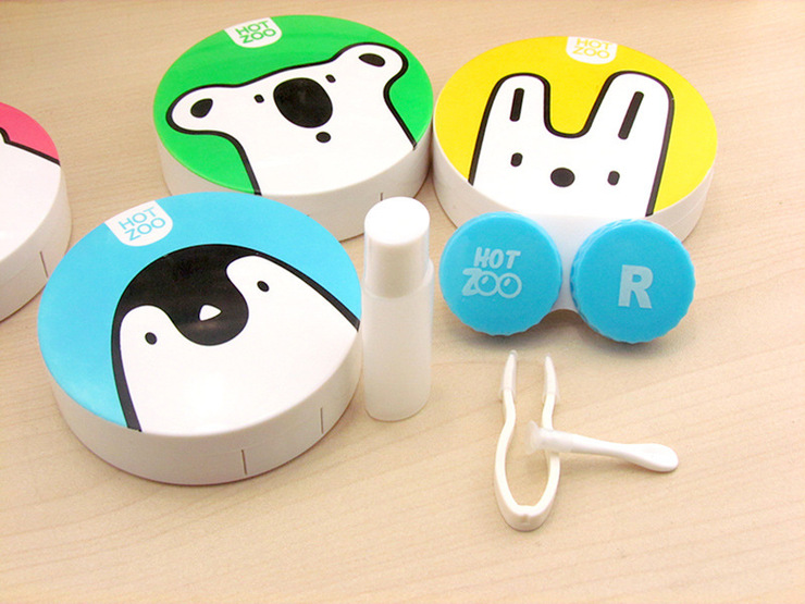 Kit for soft contact lenses (Kits for contact lenses) A8013