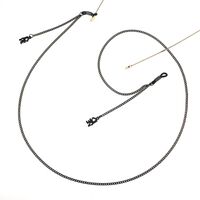 Металлическая нескользящая цепочка черного цвета, с подвеской слово