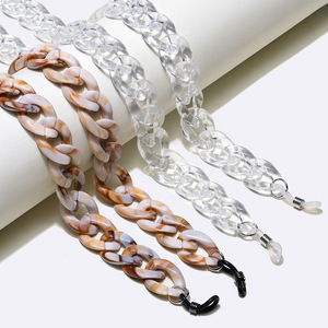 Set of two acrylic glasses chain transparent and shell GM055