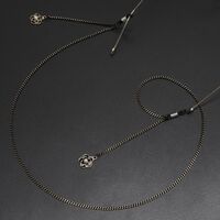 Black-colored metal non-slip chain, with pendant black flower and pearl, for glasses and masks GL490