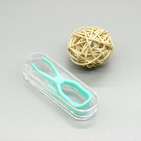 Silicone tweezers 7.7 cm in individual box PC-339-1 镊子 - 剪刀 带盒子的夹子