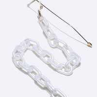 Metal glasses chain with white small daisy and discs GB140