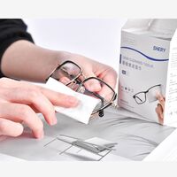 Одноразовые влажные салфетки для очистки линз в очках XS0023