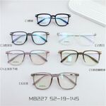 Hybrid metal + TR90 frame SANTA M8227