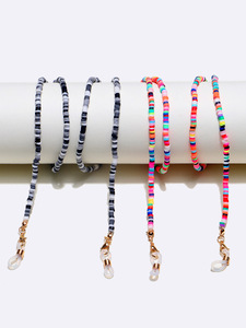 Set of two acrylic black and colored glasses chain GM071