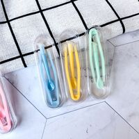 Пинцет пластиковый в индивидуальной упаковке в коробочке 