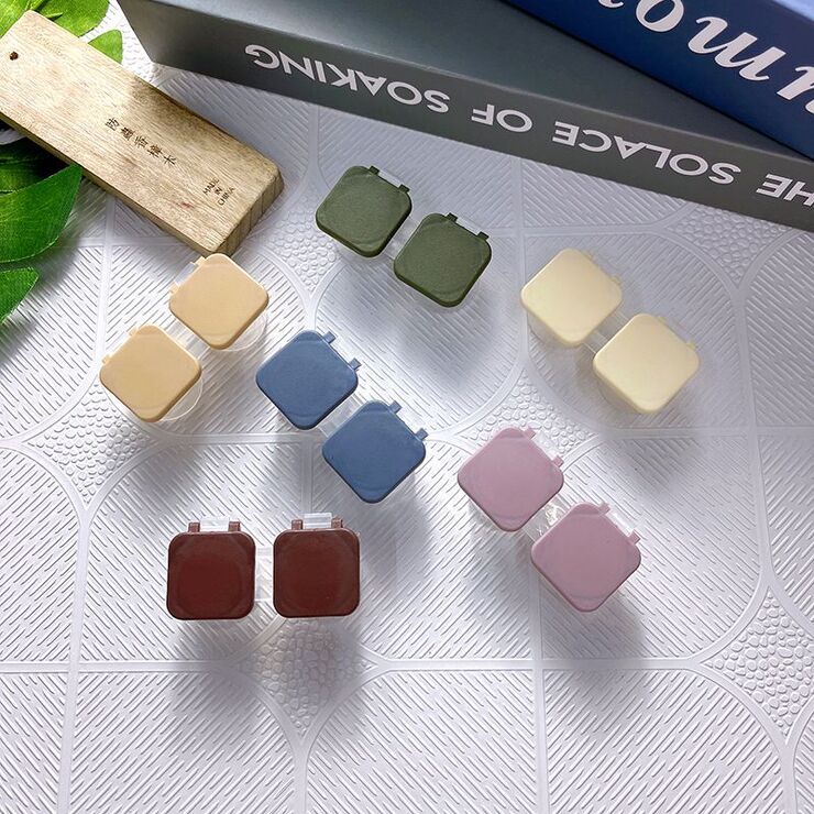 Contact lens case D105Box