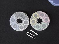 Soft contact lens kit with 3 containers XY310