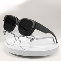 Polarized plastic TR90 sunglasses with UV400 protection 821-GT