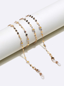 Metal glasses chain with white small daisies and discs GL1359