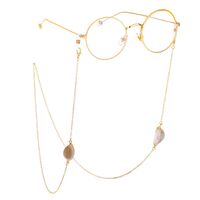 Gold-colored metal non-slip chain, with pendant white conch, for glasses and masks GL434