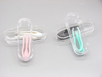 Пинцет пластиковый в индивидуальной упаковке в коробочке 