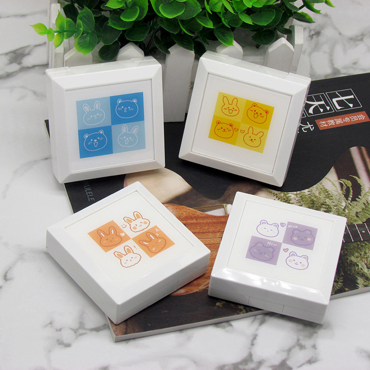 Kit for soft contact lenses (Kits for contact lenses) XF009RabbitBear