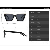 Пластиковые женские солнцезащитные очки с формой 