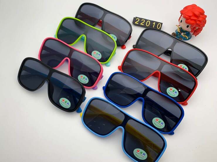 Детские поляризационные солнцезащитные очки Wanpixiong 22010