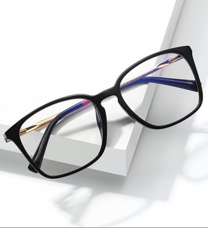 Квадратная оправа обычные пластиковая, материал TR-90+CA (флекс!) FOCUS FCS2079